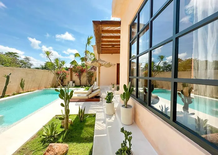 Mahuwa * Canggu (Bali)